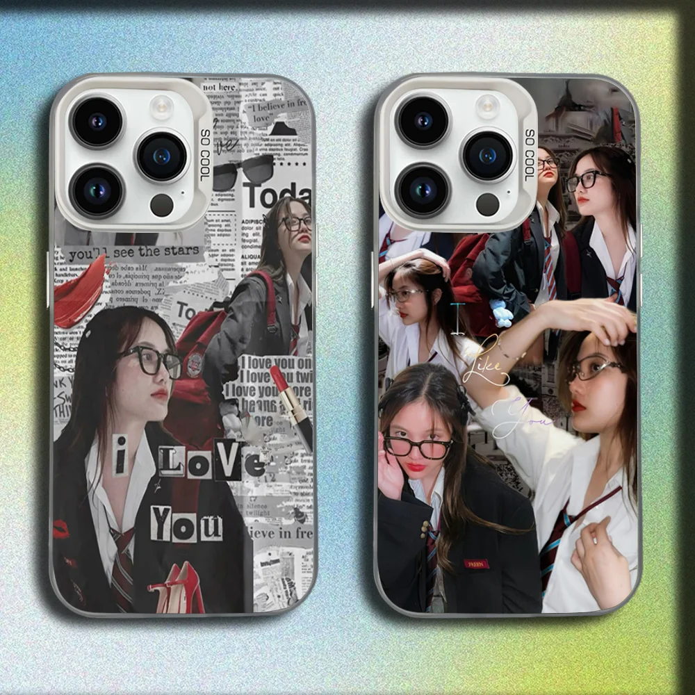 Actress Model F-Freen Sarocha Phone Case For iPhone 16,15,14,13,12,11,Mini,Pro,SE,MAX White Matte Shockproof Cover
Actress Model F-Freen Sarocha Phone Case For iPhone 16,15,14,13,12,11,Mini,Pro,SE,MAX White Matte Shockproof Cover