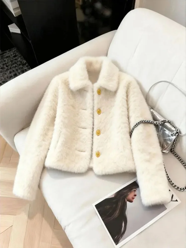 Fashionable Winter Outerwear Women's Loose Fit Warmth Fur Coat Stand Collar Slimming Casual Style Long Sleeve Zipper Closure
Fashionable Winter Outerwear Women's Loose Fit Warmth Fur Coat Stand Collar Slimming Casual Style Long Sleeve Zipper Closure