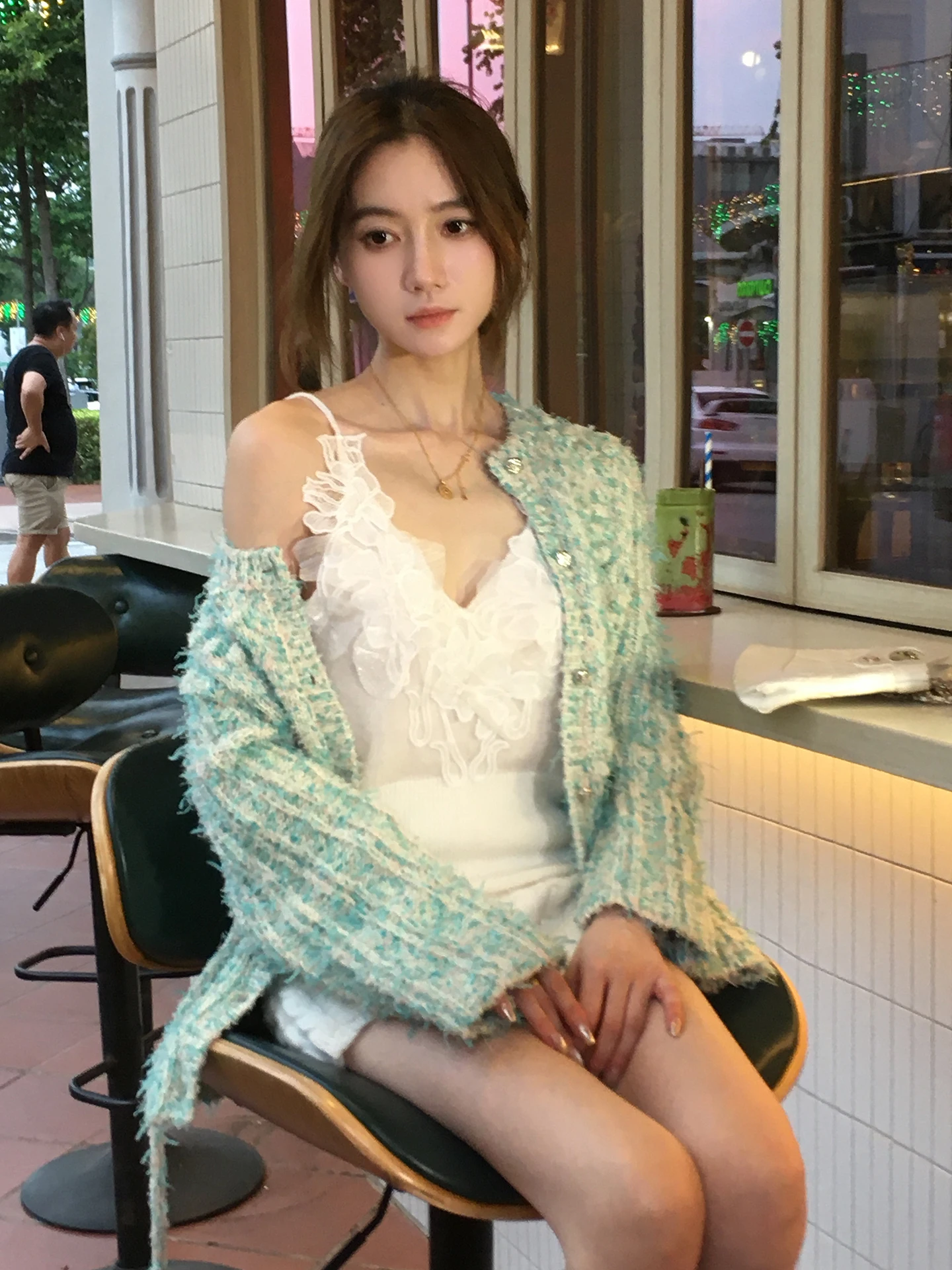 Cunblvd V-Ne Slim Fit Lace Crop Top Women's Comfortable Casual Sle Faionable Versatile ort Length Color
Cunblvd V-Ne Slim Fit Lace Crop Top Women's Comfortable Casual Sle Faionable Versatile ort Length Color