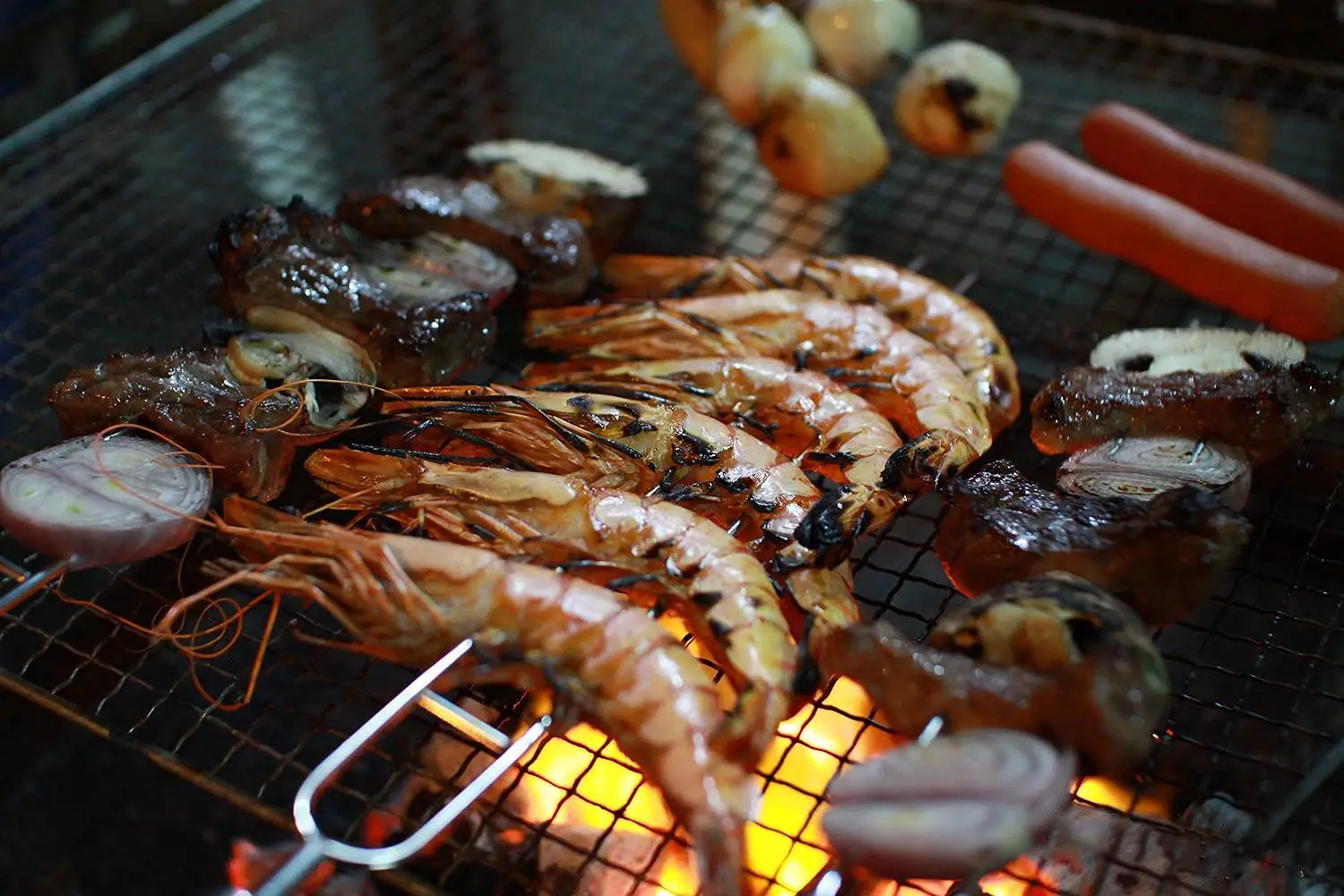 Portable Food Grade Stainless Steel Wooden Handle BBQ Skewers And Barbecue Fork CAMPINGMOON Outdoor Camping Hiking Barbecue fork
Portable Food Grade Stainless Steel Wooden Handle BBQ Skewers And Barbecue Fork CAMPINGMOON Outdoor Camping Hiking Barbecue fork