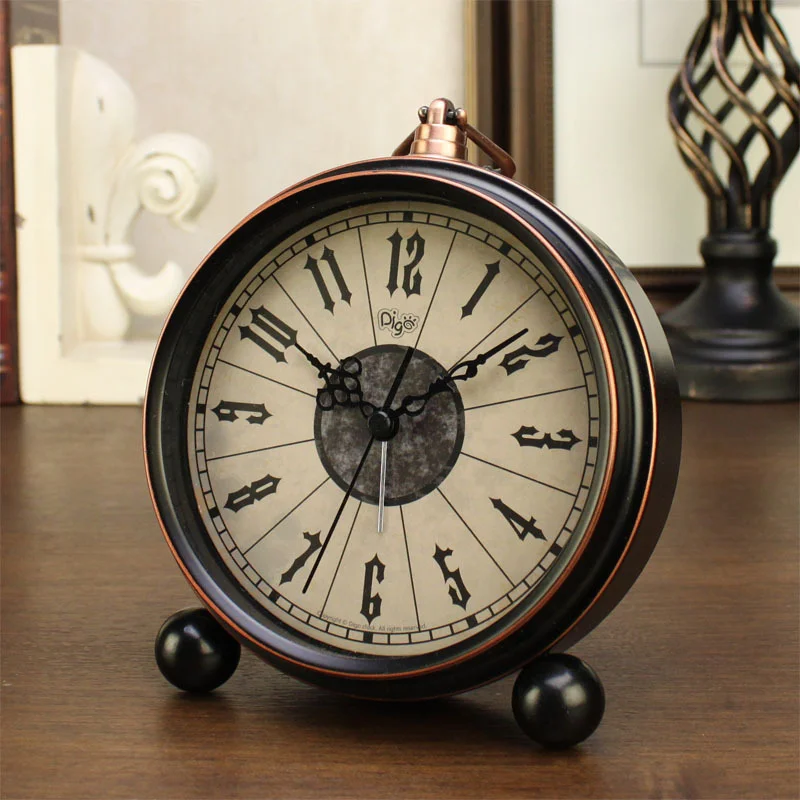 European Retro Alarm Clock Metal Desktop Clock Living Room Bedroom Entrance Decoration Bedside Wake Up Watch Silent Quartz Watch
European Retro Alarm Clock Metal Desktop Clock Living Room Bedroom Entrance Decoration Bedside Wake Up Watch Silent Quartz Watch
