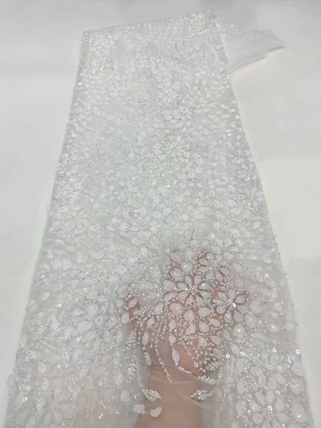 New Design White Luxury Beaded Sequins African Lace Fabric 2025 High Quality French Nigerian Bead Lace Fabric For Party LXX25126
New Design White Luxury Beaded Sequins African Lace Fabric 2025 High Quality French Nigerian Bead Lace Fabric For Party LXX25126
