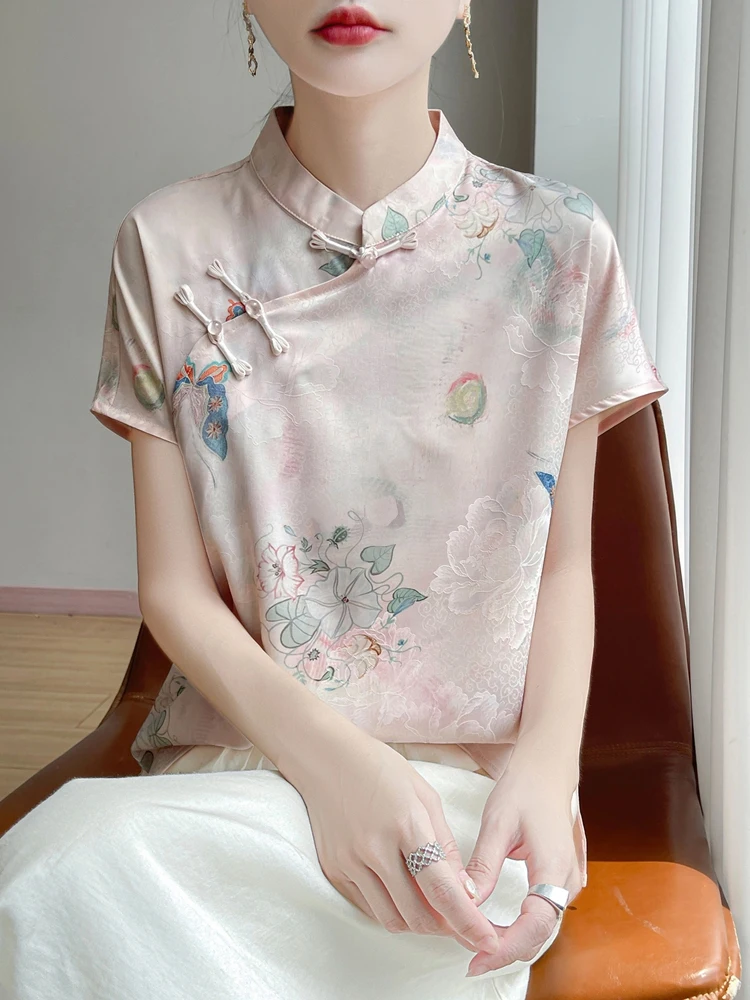 Elegant Silk Short Sleeve Stand Collar Loose Women's Top Floral Embroidery Business Casual Style Summer New Chinese Style
Elegant Silk Short Sleeve Stand Collar Loose Women's Top Floral Embroidery Business Casual Style Summer New Chinese Style