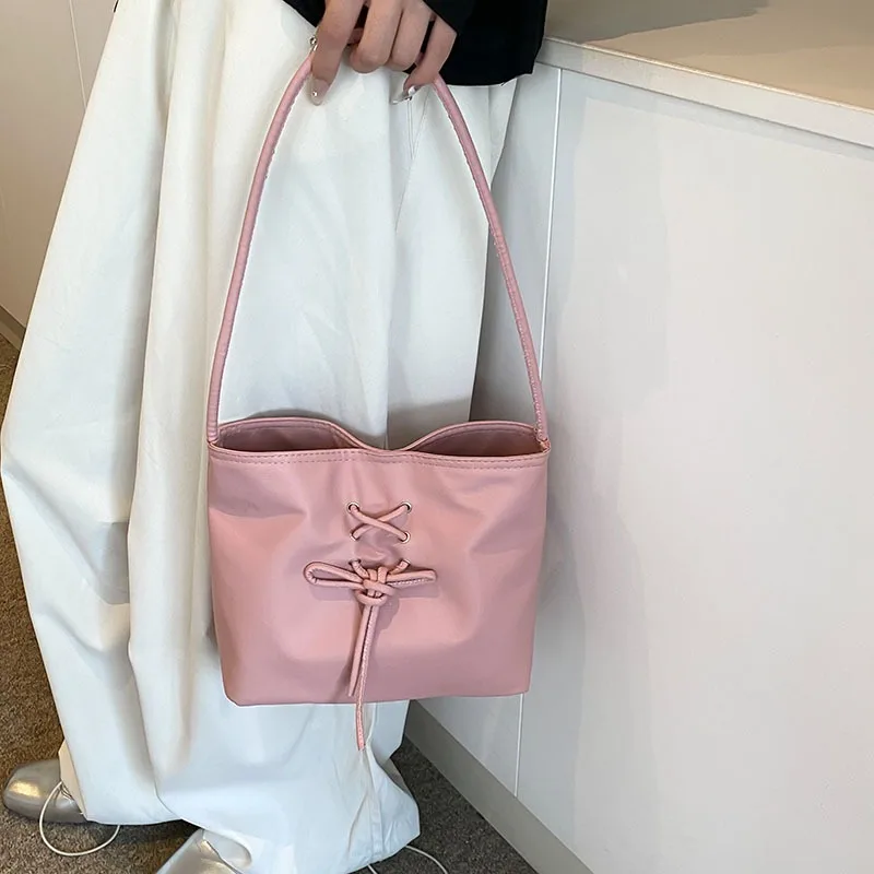Women's Hand Bags,Shoulder Bags PU Wallet Portable Tote Handbags Top-Handle Bags Fashion Butterfly Decoration Clutches
Women's Hand Bags,Shoulder Bags PU Wallet Portable Tote Handbags Top-Handle Bags Fashion Butterfly Decoration Clutches