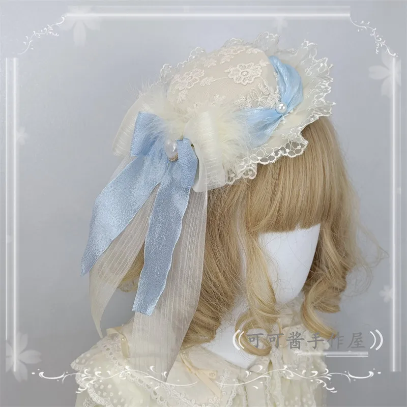 Колпаки-федоры в стиле Лолита с кружевом, бантом и стразами, оригинальный дизайн, балетный стиль, для низких юбок
Колпаки-федоры в стиле Лолита с кружевом, бантом и стразами, оригинальный дизайн, балетный стиль, для низких юбок