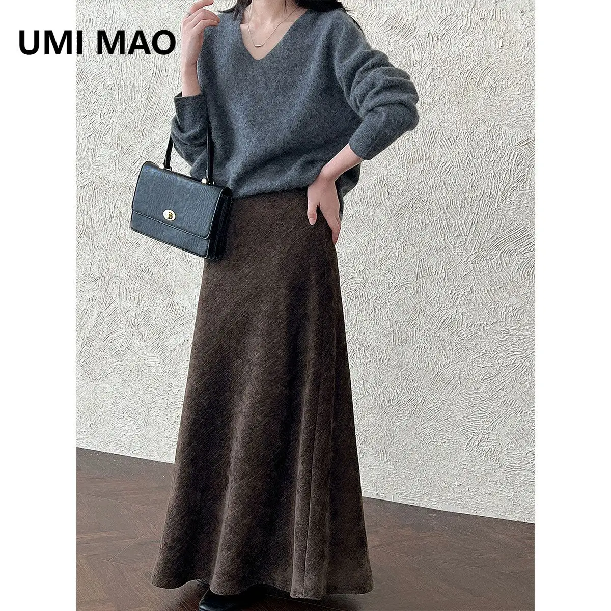 UMI MAO Flannel Twill Brushed A-Line Mermaid Skirt For Women Autumn Winter High-End Feel Bodycon Midi Skirt Femme
UMI MAO Flannel Twill Brushed A-Line Mermaid Skirt For Women Autumn Winter High-End Feel Bodycon Midi Skirt Femme