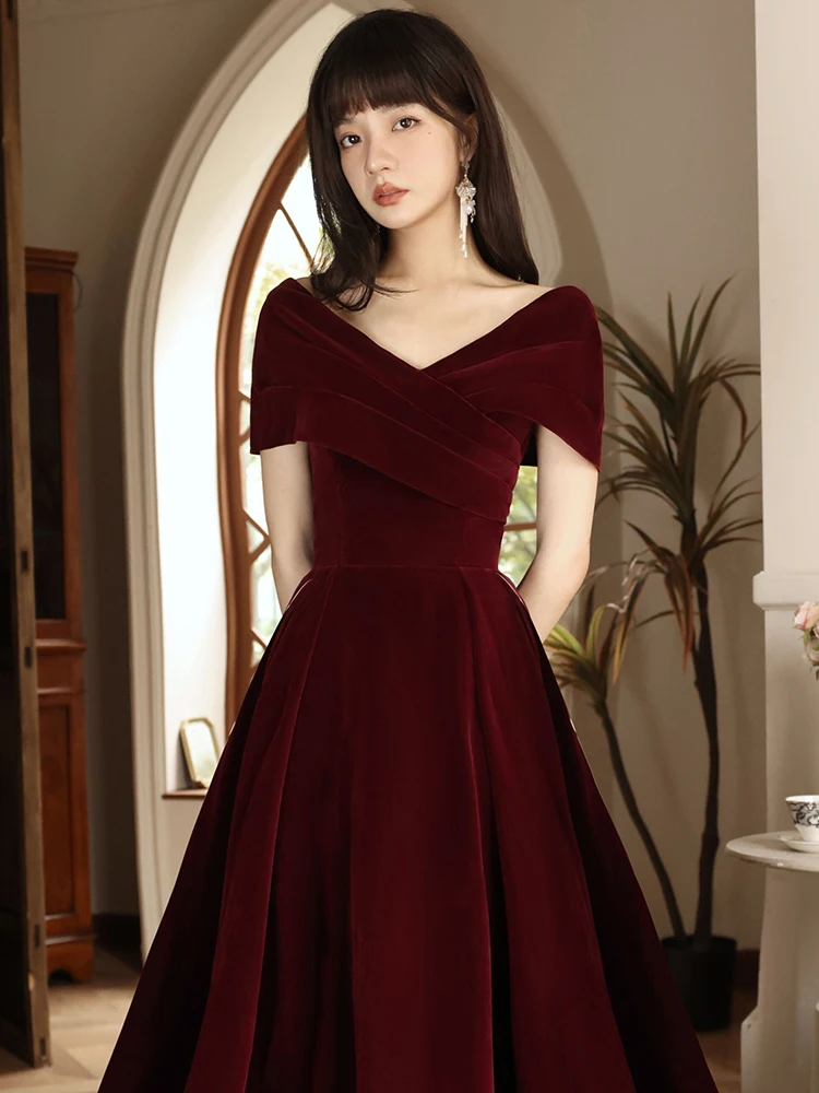 Red Wedding Dr One oulder Slimming Large Size Belly Covering ort Sve Velvet A-Line Skirt Korean Sle Ceremony Dr
Red Wedding Dr One oulder Slimming Large Size Belly Covering ort Sve Velvet A-Line Skirt Korean Sle Ceremony Dr