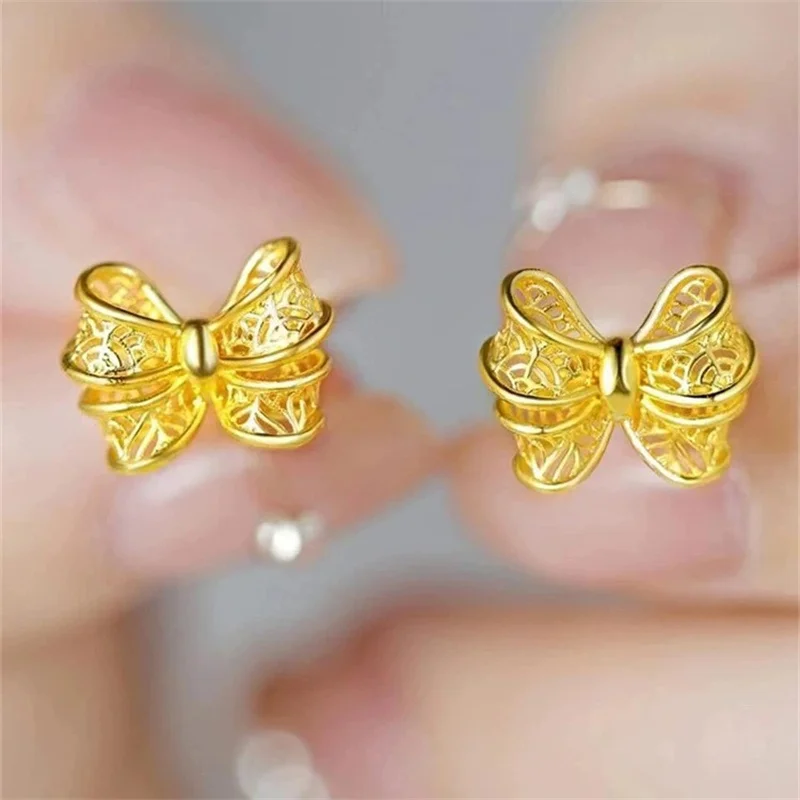 Hot selling! High quality 18K gold (AU750) filigree bow earrings for women, with a beautiful hollow out style as a gift
Hot selling! High quality 18K gold (AU750) filigree bow earrings for women, with a beautiful hollow out style as a gift