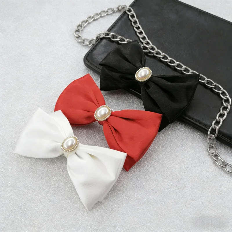 Женская роскошная заколка для волос с бантом, заколки для повседневной вечеринки, заколка из атласной ткани с жемчужным центром, красный, черный, белый цвет, модный аксессуар для волос
Женская роскошная заколка для волос с бантом, заколки для повседневной вечеринки, заколка из атласной ткани с жемчужным центром, красный, черный, белый цвет, модный аксессуар для волос