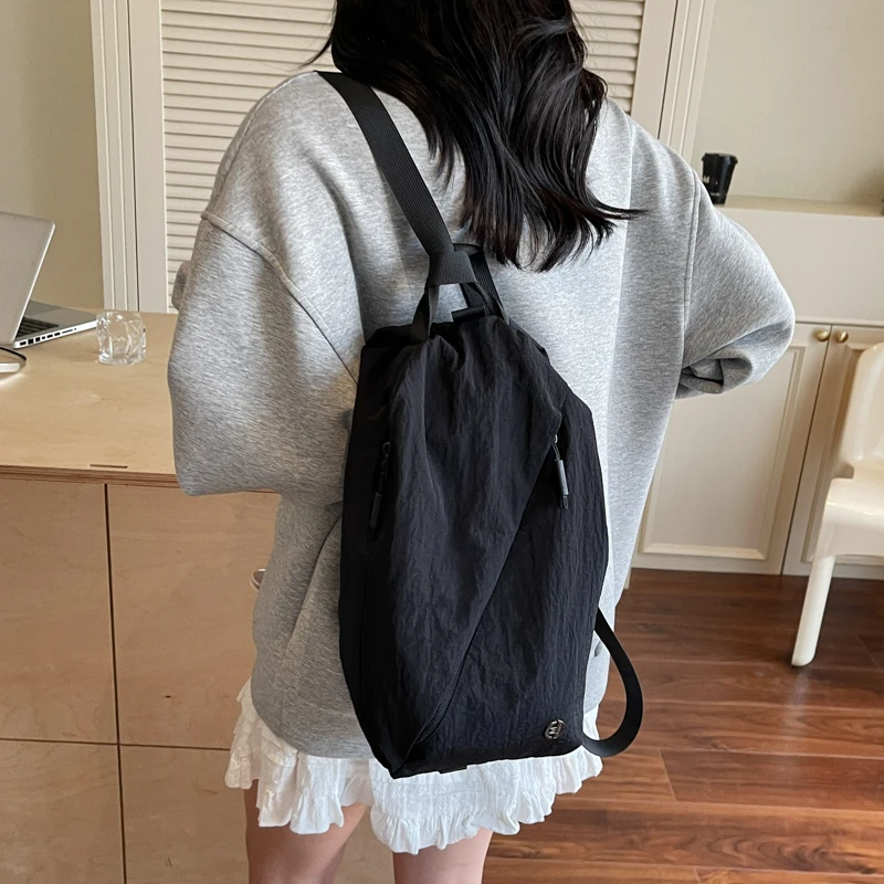 Women's Lightweight Large Capacity Shoulder Bag Fashion Casual Travel Tote Pure Color Durable Canvas Crossbody Bag For Daily Use
Women's Lightweight Large Capacity Shoulder Bag Fashion Casual Travel Tote Pure Color Durable Canvas Crossbody Bag For Daily Use