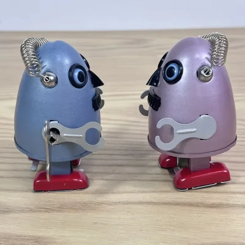 Adult Collection Retro Wind-Up Toy Metal Tin Space Egg Alien Egg-Shaped Robot Mechanical Clockwork Figure kid Birthday Gifts
Adult Collection Retro Wind-Up Toy Metal Tin Space Egg Alien Egg-Shaped Robot Mechanical Clockwork Figure kid Birthday Gifts