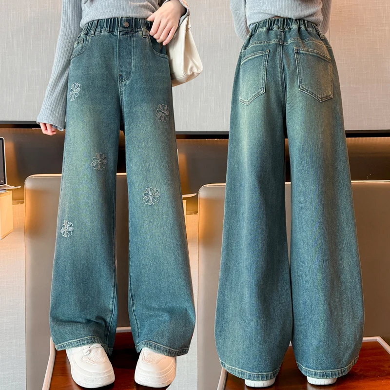 Popular y2k Kids Design Jeans With Flower Embroidery For Female Girls Vintage Korean Fashion Children Gothic Denim Pants 4-14 Y 
Popular y2k Kids Design Jeans With Flower Embroidery For Female Girls Vintage Korean Fashion Children Gothic Denim Pants 4-14 Y