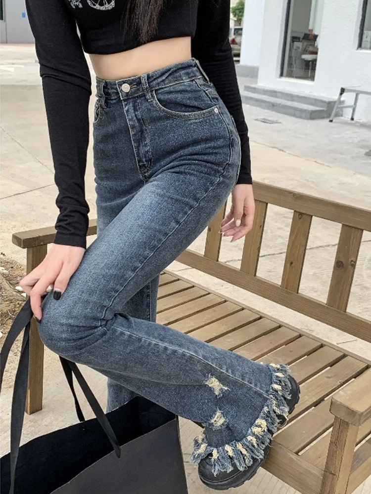 Blue Vintage Jeans Women High Waist Chic Retro Slim Denim Pants Female Streetwear Tassel Design Casual Flare Pants Winter 2022
Blue Vintage Jeans Women High Waist Chic Retro Slim Denim Pants Female Streetwear Tassel Design Casual Flare Pants Winter 2022
