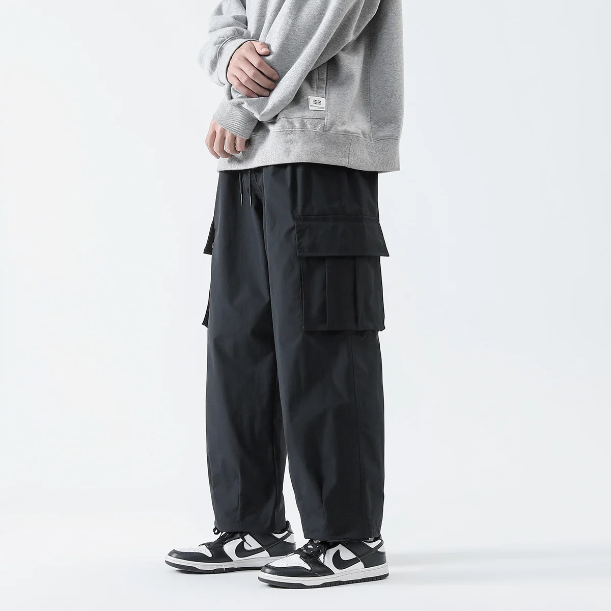 Men's Cargo Pants Streetwear Fashion Harem Pants Casual Wide Leg Trousers Hip Hop Elastic Waist Sweatpants Woman Black Pocket
Men's Cargo Pants Streetwear Fashion Harem Pants Casual Wide Leg Trousers Hip Hop Elastic Waist Sweatpants Woman Black Pocket