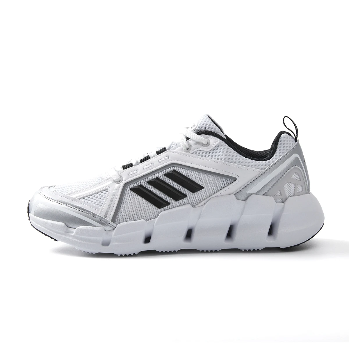 Спортивная обувь Adidas CLIMACOOL VENTAGE с белой сеткой и гибкой и мягкой подошвой, идеально подходит для бега и повседневной носки
Спортивная обувь Adidas CLIMACOOL VENTAGE с белой сеткой и гибкой и мягкой подошвой, идеально подходит для бега и повседневной носки