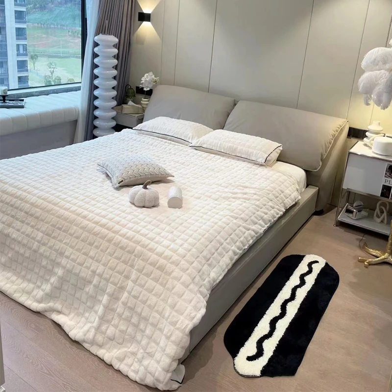 Italian Minimalist Elephant Ears Genuine Leather Light Luxury Modern Minimalist Double Bed
Italian Minimalist Elephant Ears Genuine Leather Light Luxury Modern Minimalist Double Bed