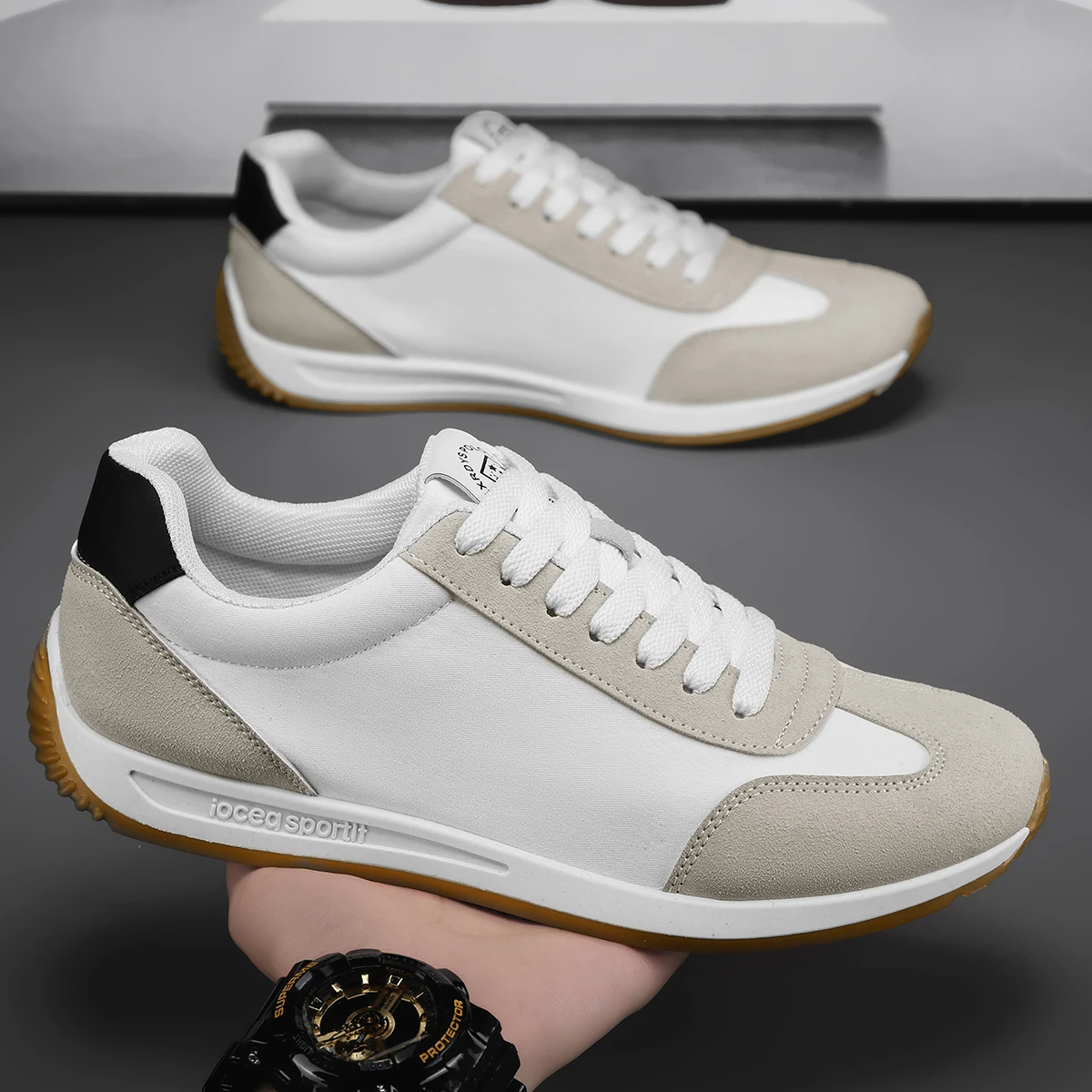 Casual Men's Shoe Set Korean Version Trendy and Handsome Street Sports Shoes Spring and Summer Outdoor Running Men's Loafers
Casual Men's Shoe Set Korean Version Trendy and Handsome Street Sports Shoes Spring and Summer Outdoor Running Men's Loafers