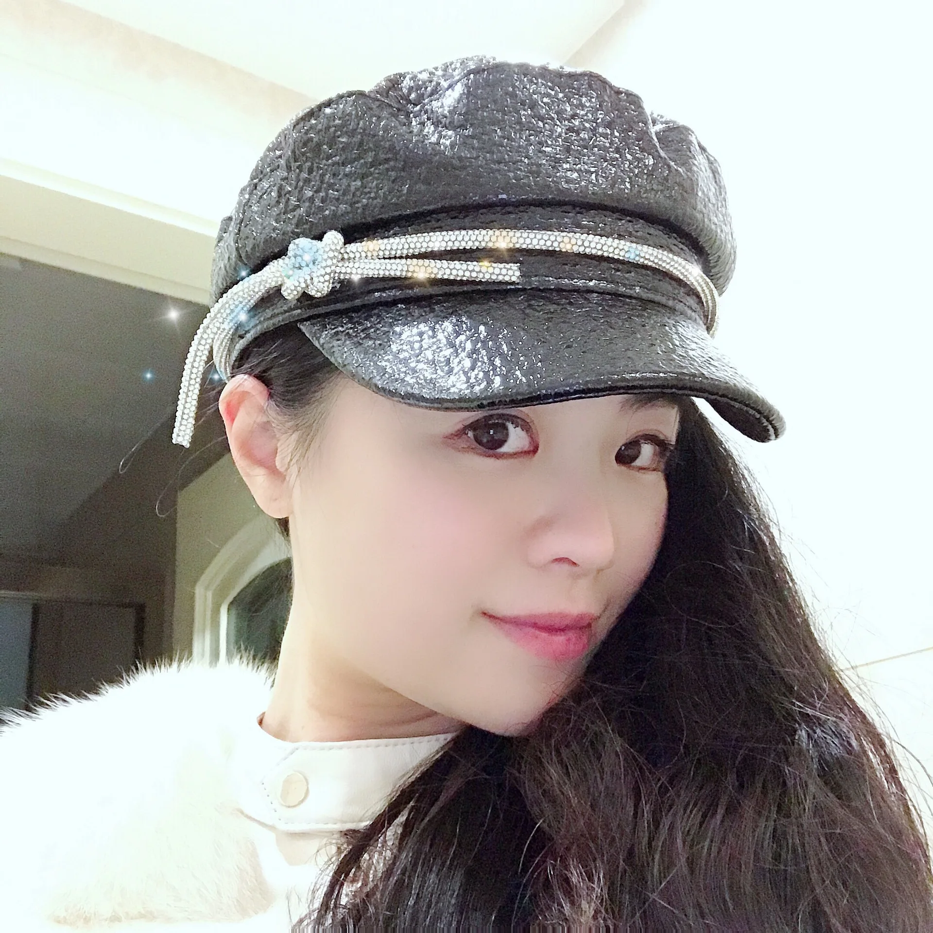 2022 new trendy navy hat black flat cap Japanese and Korean fashion rhinestone hat PU leather octagonal hat women's hat
2022 new trendy navy hat black flat cap Japanese and Korean fashion rhinestone hat PU leather octagonal hat women's hat