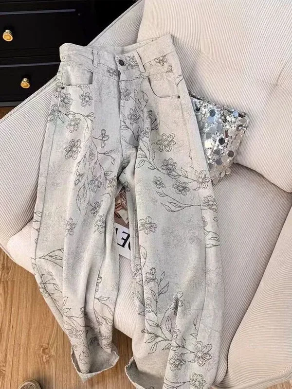 Trendy Heavy Embroidery Straight Leg Jeans Women's High Waist Loose Slimming Casual Versatile Wide Leg Pants Spring 2026
Trendy Heavy Embroidery Straight Leg Jeans Women's High Waist Loose Slimming Casual Versatile Wide Leg Pants Spring 2026