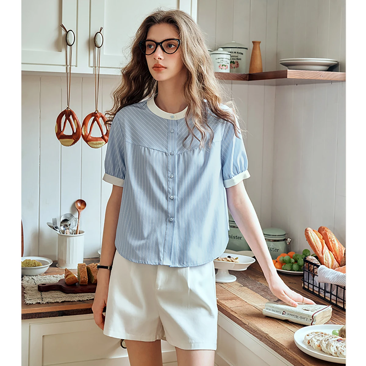 Женские блузки OLrain Vacation 2026: Модные синие хлопковые блузки с коротким рукавом и вырезами, элегантные, для женщин O57XX96366
Женские блузки OLrain Vacation 2026: Модные синие хлопковые блузки с коротким рукавом и вырезами, элегантные, для женщин O57XX96366