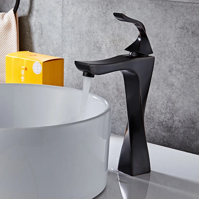 Hot and Cold Water Tap Single Handle Bathroom Faucet Nordic Basin Faucet Golden Chrome Single Hole Water Mixing Tap Deck Mounted
Hot and Cold Water Tap Single Handle Bathroom Faucet Nordic Basin Faucet Golden Chrome Single Hole Water Mixing Tap Deck Mounted