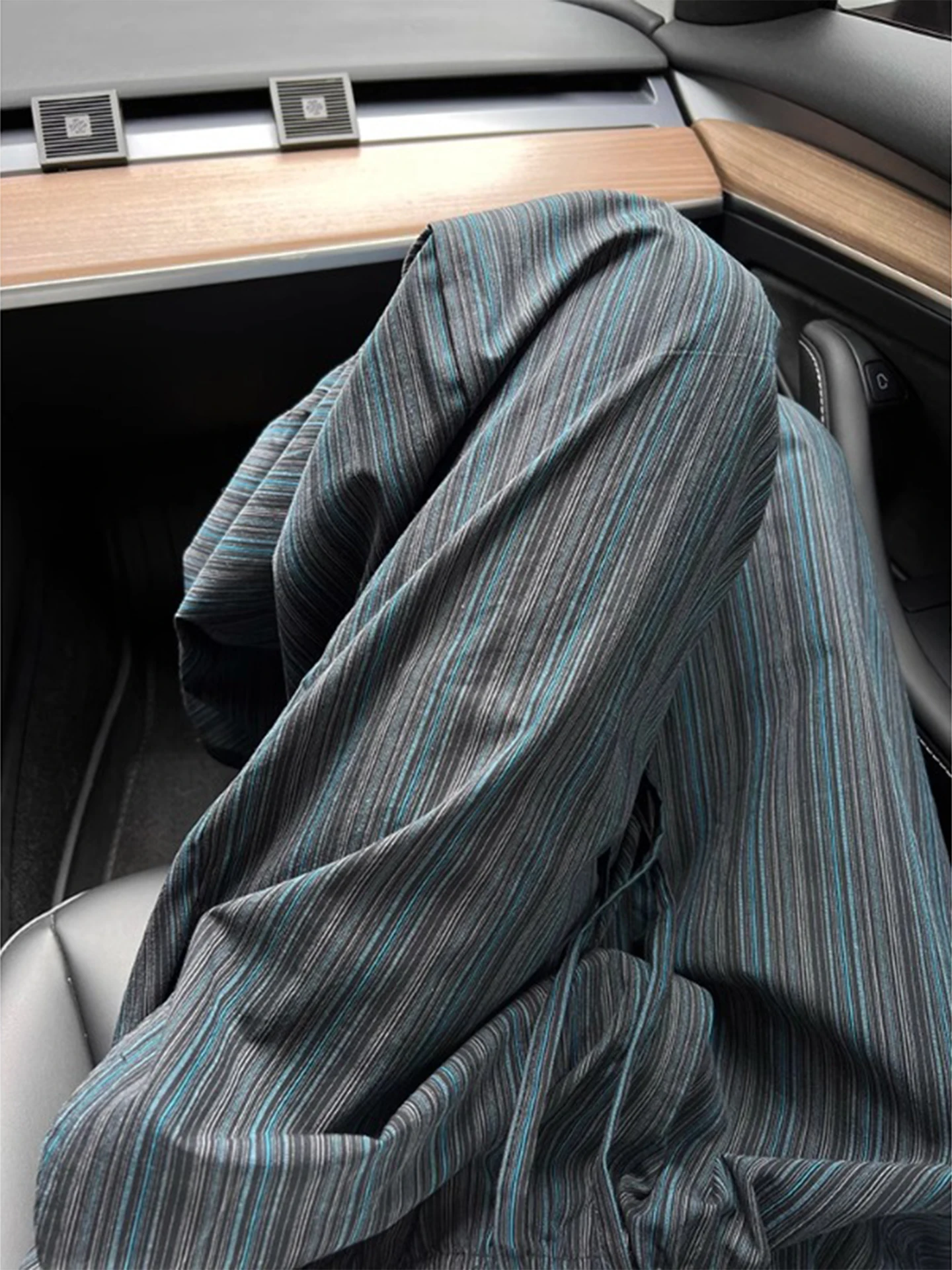 Slim Fit Summer Thin Wide Leg Pants Men's Loose Comfortable Straight Cut American Retro Sle Banana Pants Breathable Casual ...
Slim Fit Summer Thin Wide Leg Pants Men's Loose Comfortable Straight Cut American Retro Sle Banana Pants Breathable Casual ...