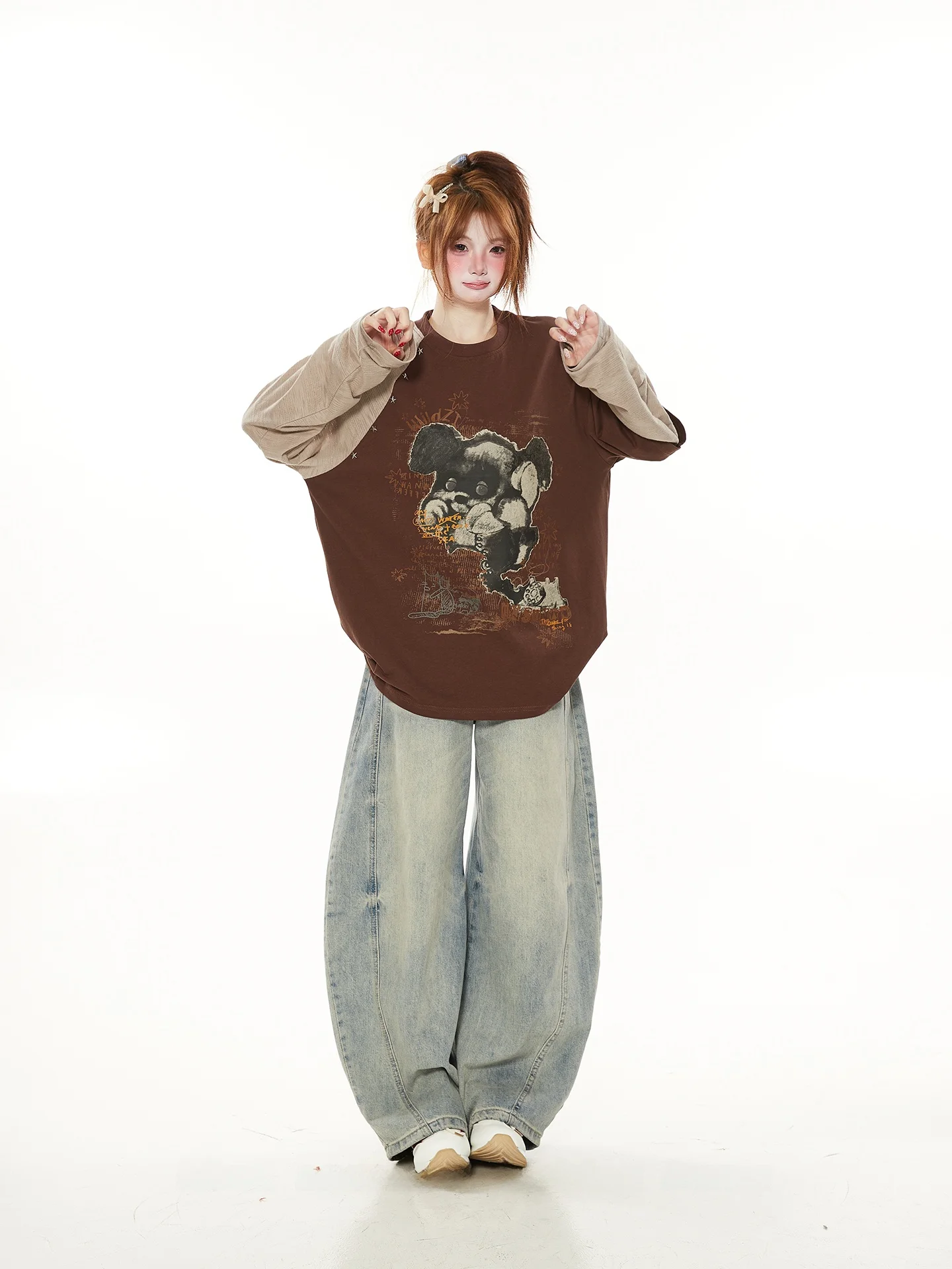 Ретро-американский топ с цветными вставками, свободный крой, для пар, высококачественный, весенне-осенний, трендовый брендовый топ
Ретро-американский топ с цветными вставками, свободный крой, для пар, высококачественный, весенне-осенний, трендовый брендовый топ