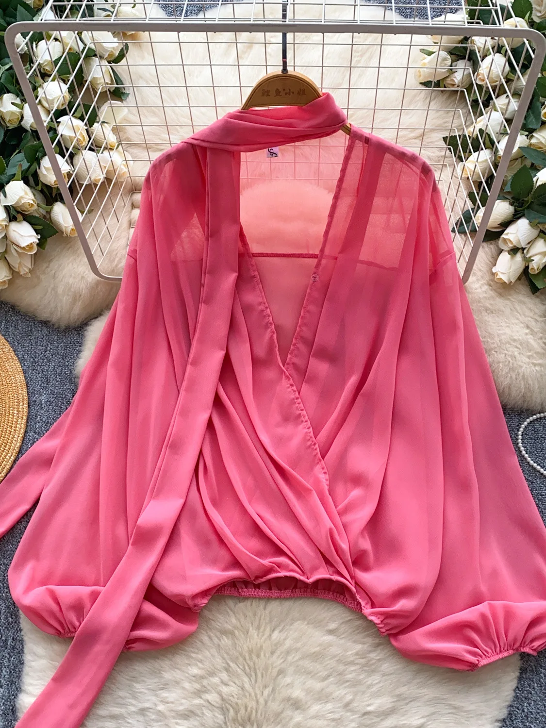 2025 Autumn New Versatile Solid Color Women Bubble Sleeve Shirt Thin Mesh Female Long Sleeve Tops
2025 Autumn New Versatile Solid Color Women Bubble Sleeve Shirt Thin Mesh Female Long Sleeve Tops