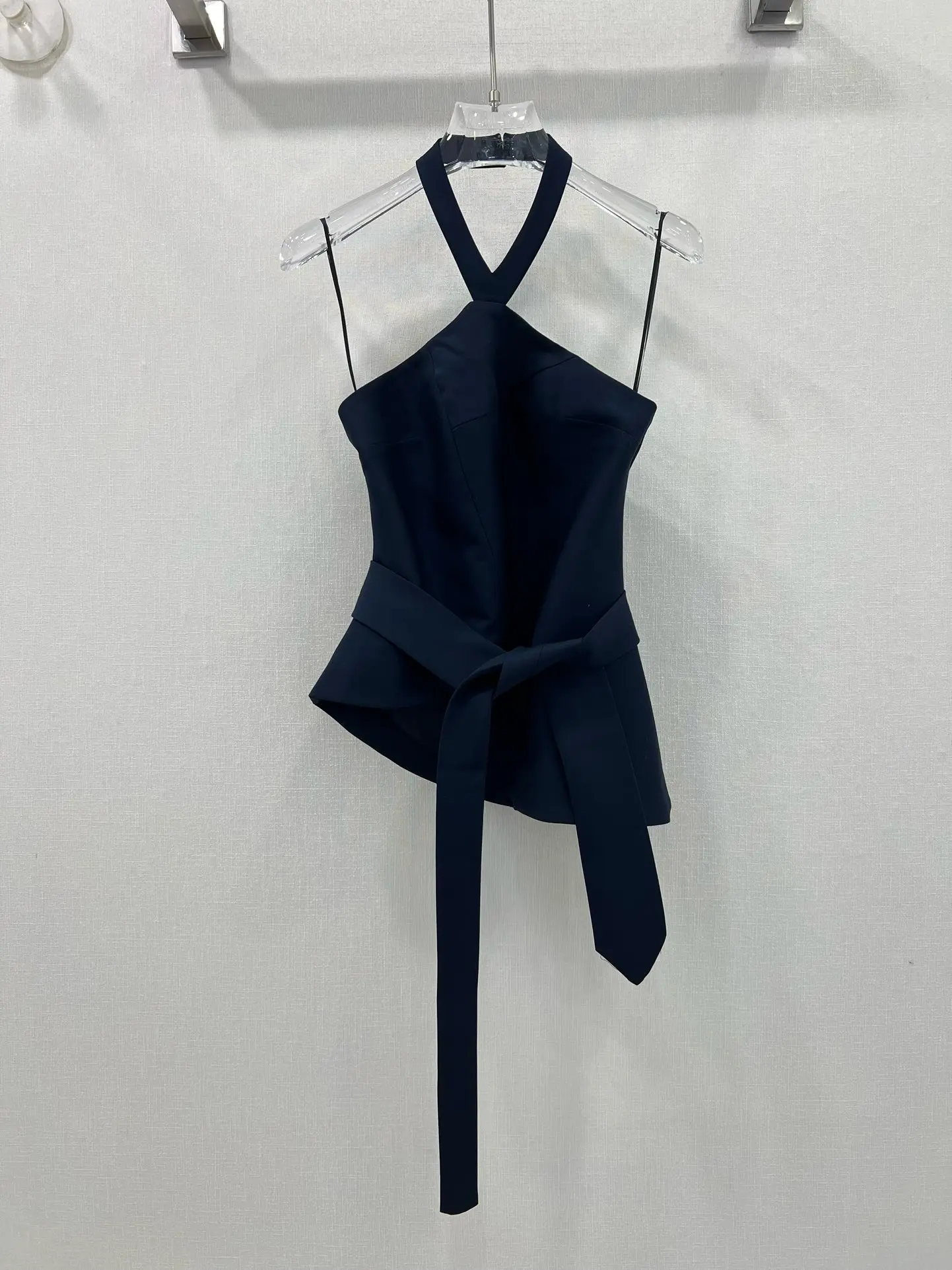 2024 Summer New High Quality Women's Wear Elegant temperament, waistband, and irregular hanging neck strap at the hem 0527
2024 Summer New High Quality Women's Wear Elegant temperament, waistband, and irregular hanging neck strap at the hem 0527