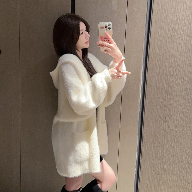 Винтажный повседневный белый норковый флисовый вязаный кардиган с капюшоном, утолщенный мягкий свободный теплый розовый свитер, пальто, модный женский зимний наряд
Винтажный повседневный белый норковый флисовый вязаный кардиган с капюшоном, утолщенный мягкий свободный теплый розовый свитер, пальто, модный женский зимний наряд