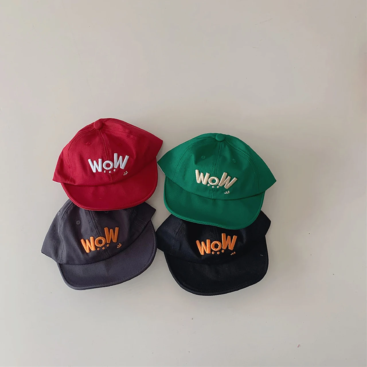 Solid Color Baby Duck Tongue Hat Boy Girl Outdoor Sunshade Visors Letter Embroidery Baseball Hat Fashion Kids Peaked Cap 1-3Year
Solid Color Baby Duck Tongue Hat Boy Girl Outdoor Sunshade Visors Letter Embroidery Baseball Hat Fashion Kids Peaked Cap 1-3Year