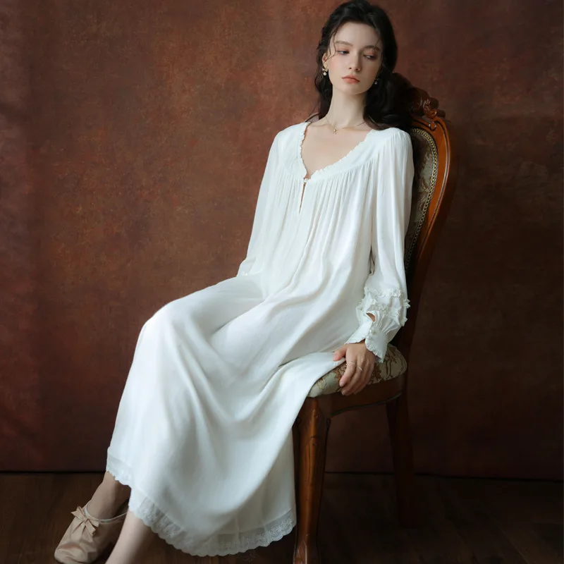 Women Autumn Full Sleeves Cotton Loose Nightgowns French V-Neck Long Ankle-Length Nightdress Princess White Nightie New Arrival
Women Autumn Full Sleeves Cotton Loose Nightgowns French V-Neck Long Ankle-Length Nightdress Princess White Nightie New Arrival