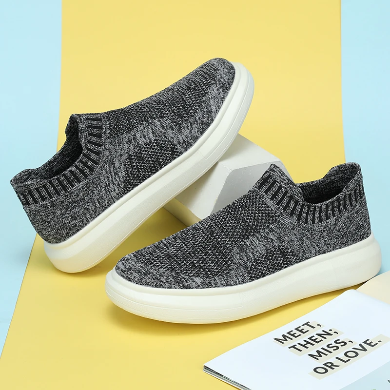 Couple Sports Shoes New Lightweight Comfortable Casual Anti Slip Shock-absorbing Flat Walking Lightweight Sneakers for Men Women
Couple Sports Shoes New Lightweight Comfortable Casual Anti Slip Shock-absorbing Flat Walking Lightweight Sneakers for Men Women