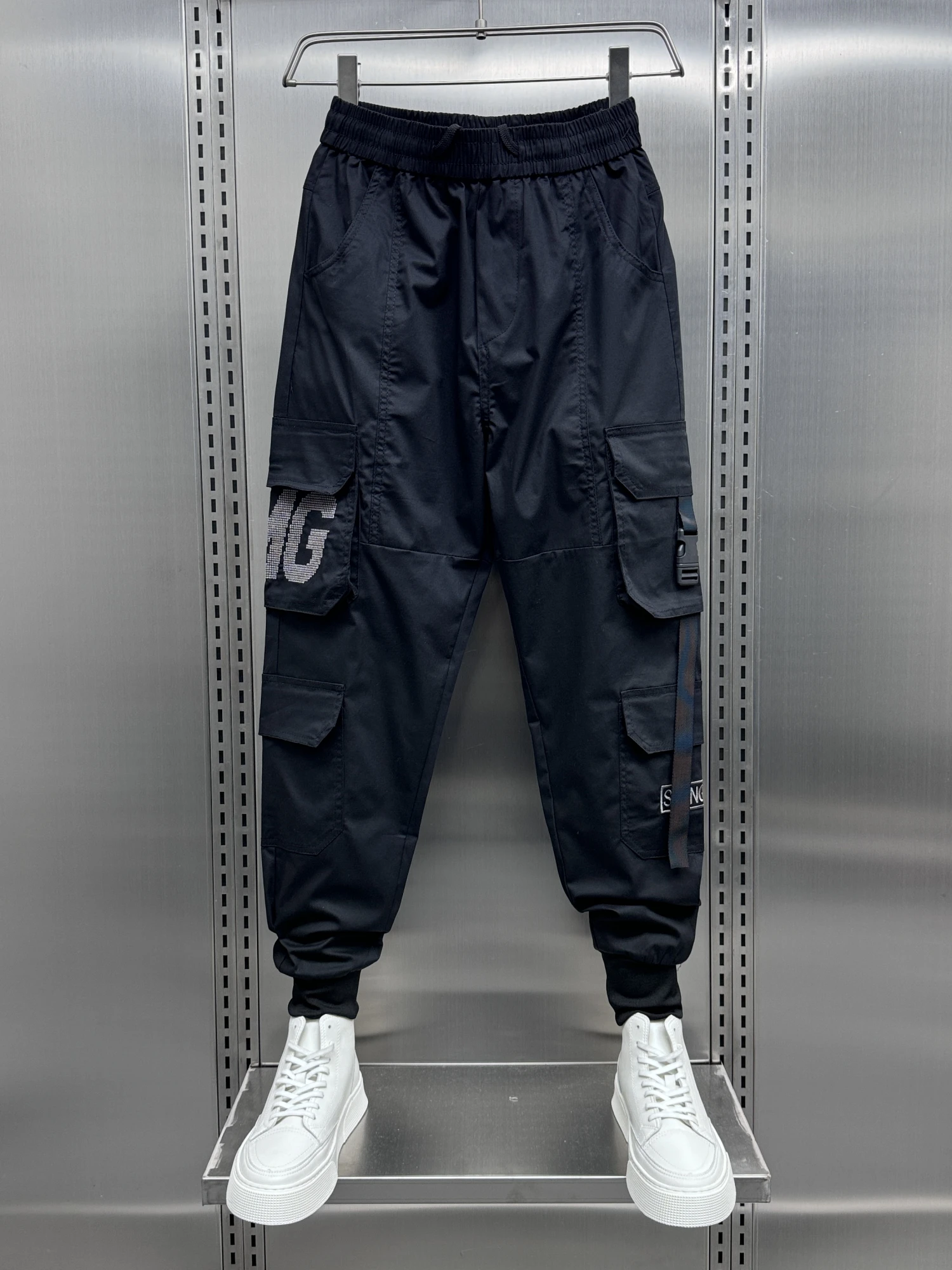 Летние модные повседневные брюки Bla Haome, свободные рабочие брюки с несколькими карманами, мужские длинные брюки с эластичной резинкой на талии и манжетами
Летние модные повседневные брюки Bla Haome, свободные рабочие брюки с несколькими карманами, мужские длинные брюки с эластичной резинкой на талии и манжетами