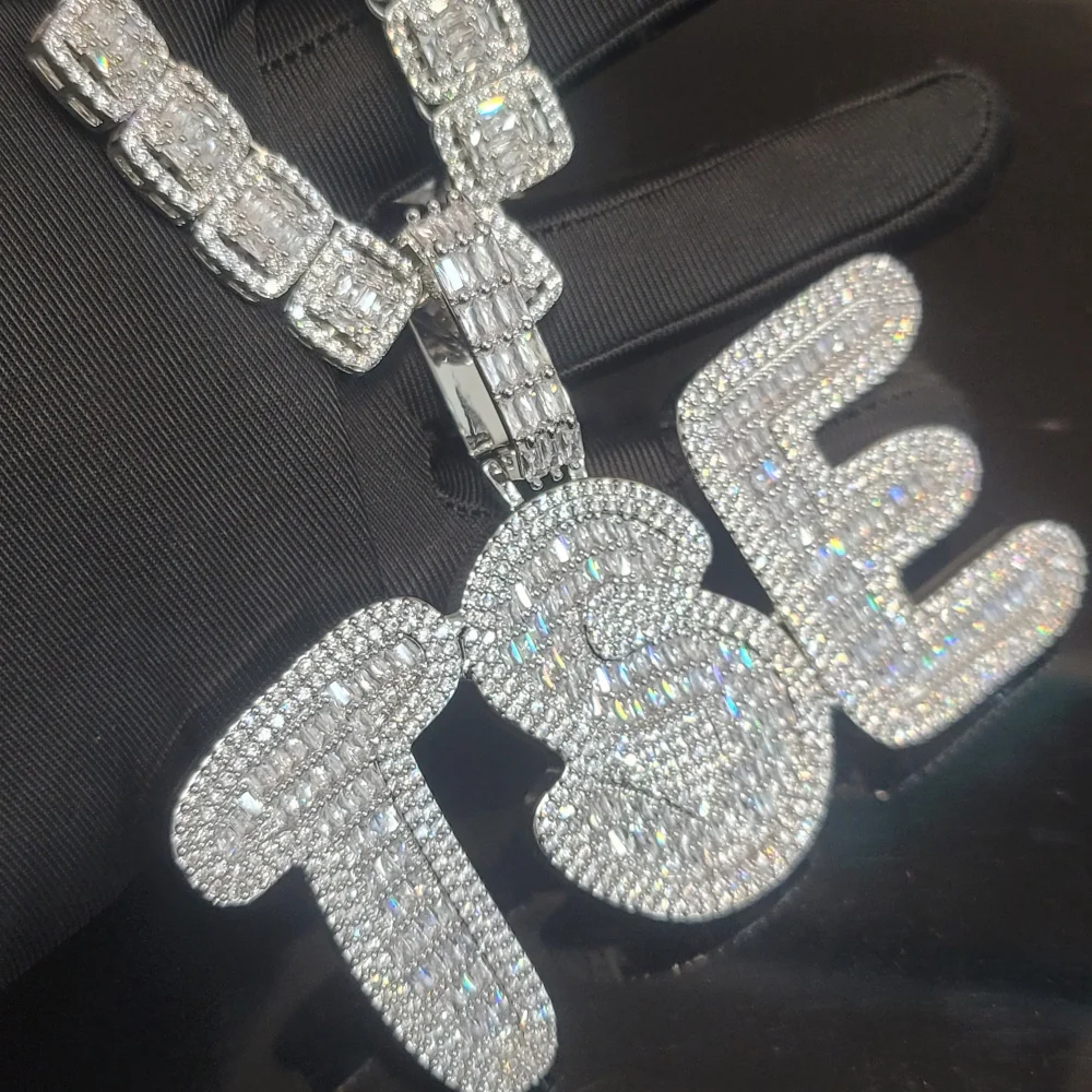 Custom Iced Out Baguettecz Design Letter Pendant Solid Back Personalized Name Necklace Hip Hip Big Tennis Chain Jewelry Gifts
Custom Iced Out Baguettecz Design Letter Pendant Solid Back Personalized Name Necklace Hip Hip Big Tennis Chain Jewelry Gifts