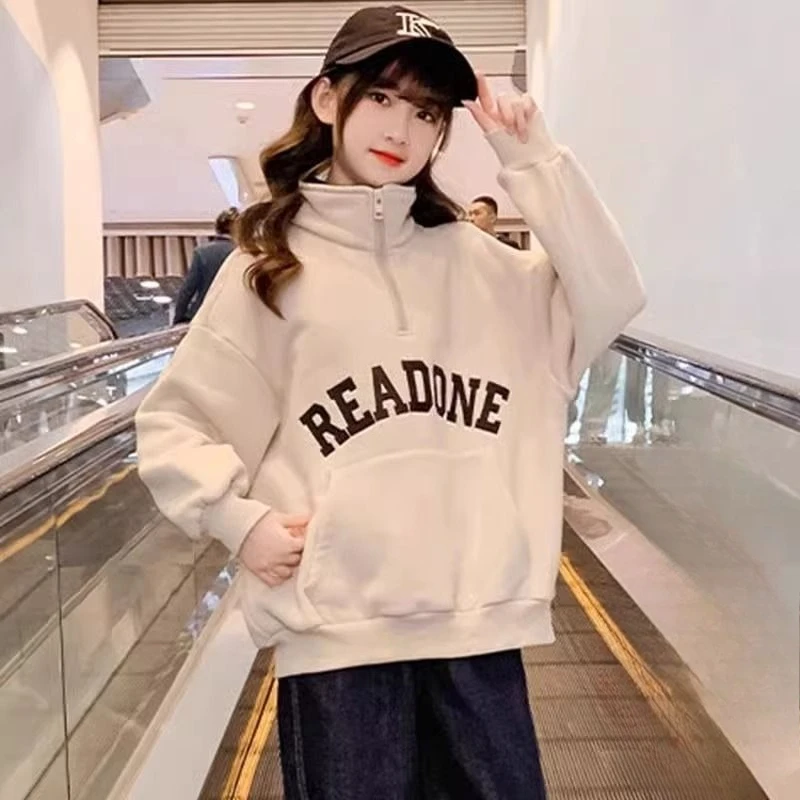 2025 Autumn/Winter New Girls Toddler & Big Kid Loose Fit Slouchy Fleece-Lined Integrated Fleece Semi-Zip Trendy Sweatshirt
2025 Autumn/Winter New Girls Toddler & Big Kid Loose Fit Slouchy Fleece-Lined Integrated Fleece Semi-Zip Trendy Sweatshirt