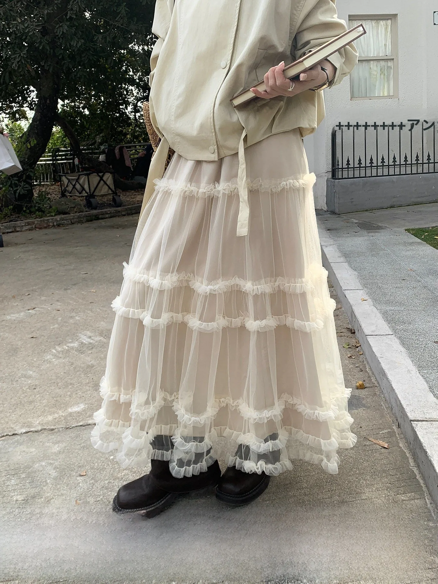 Ele Korean Sle Semi-Formal Skirt with Lace Trim Heavy Embelliment for Women Breathable Nylon Fabric Ci Walk Suitable
Ele Korean Sle Semi-Formal Skirt with Lace Trim Heavy Embelliment for Women Breathable Nylon Fabric Ci Walk Suitable