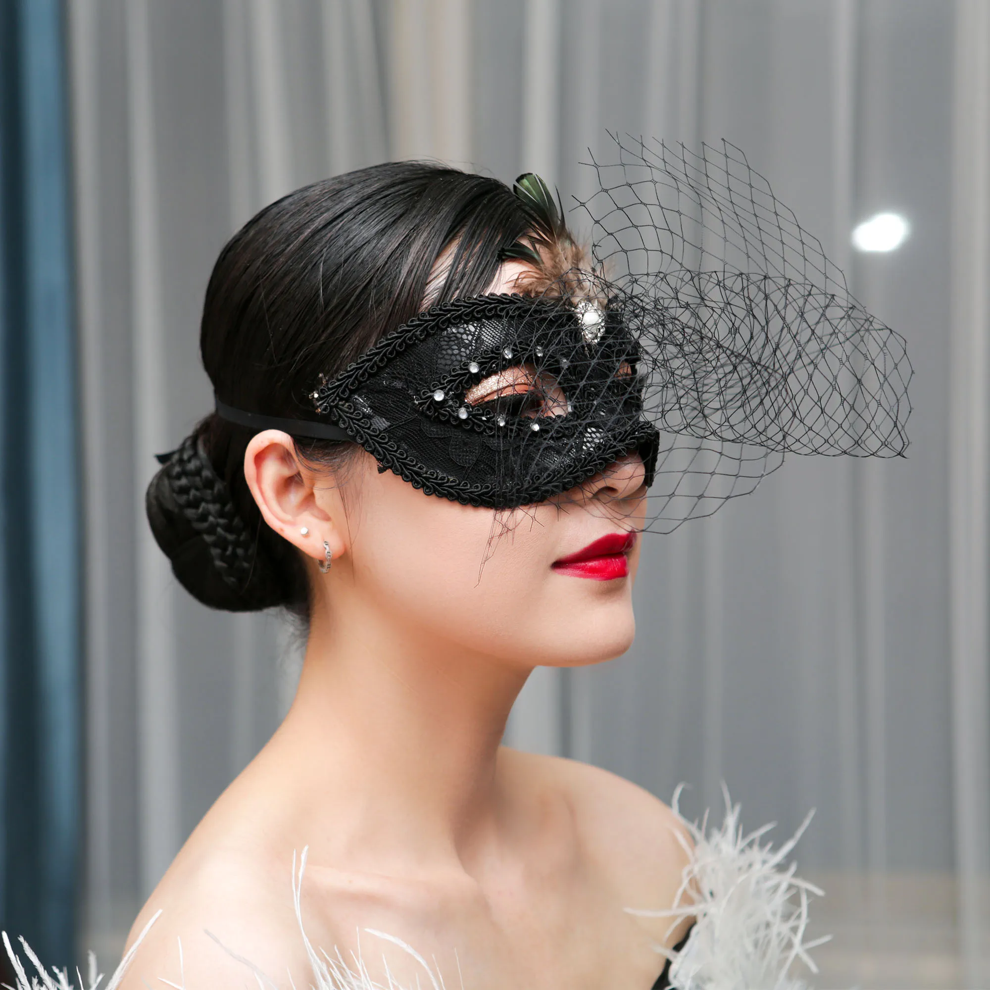 Halloween Mask Black Socialite Retro Party Ball Birthday Lace
Halloween Mask Black Socialite Retro Party Ball Birthday Lace