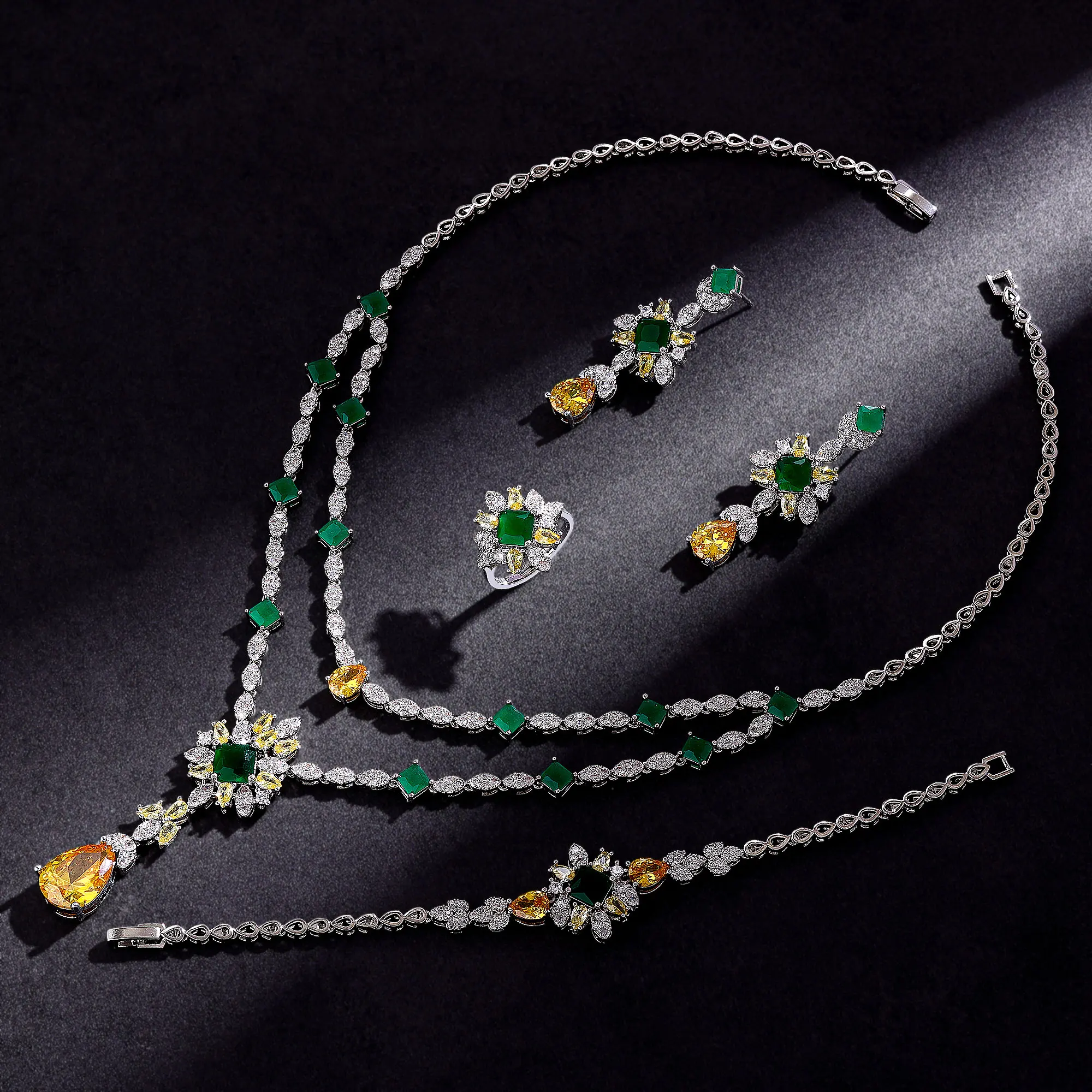 2024 Popular 4-piece Cubic Zirconia Bridal Wedding Jewelry Set Geometry Saudi Arabia Nigeria Africa Luxury Bride
2024 Popular 4-piece Cubic Zirconia Bridal Wedding Jewelry Set Geometry Saudi Arabia Nigeria Africa Luxury Bride