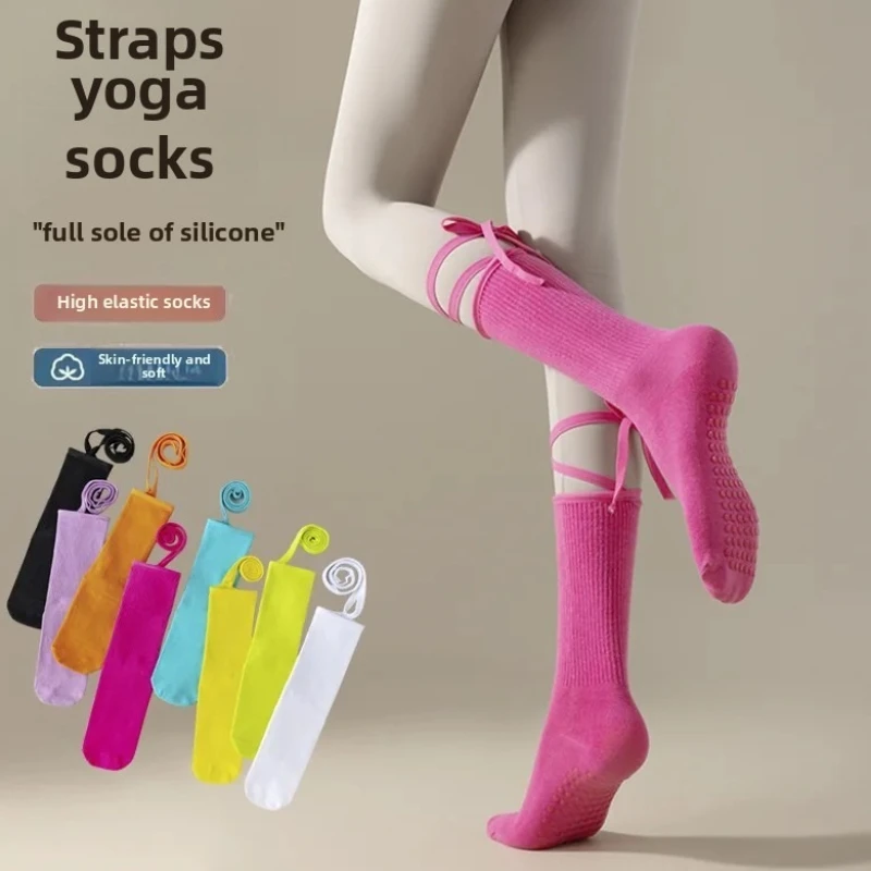 Пара универсальных хлопковых носков для йоги и фитнеса с силиконовыми противоскользящими вставками, средней длины, однотонные, для пилатеса, спортзала и домашних тренировок
Пара универсальных хлопковых носков для йоги и фитнеса с силиконовыми противоскользящими вставками, средней длины, однотонные, для пилатеса, спортзала и домашних тренировок