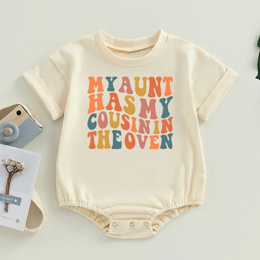 My Aunt Has My Cousin/Bestie in The Oven Baby Romper Retro Pregnancy Reveal Bodysuit Aunt Pregnancy Announcement
My Aunt Has My Cousin/Bestie in The Oven Baby Romper Retro Pregnancy Reveal Bodysuit Aunt Pregnancy Announcement