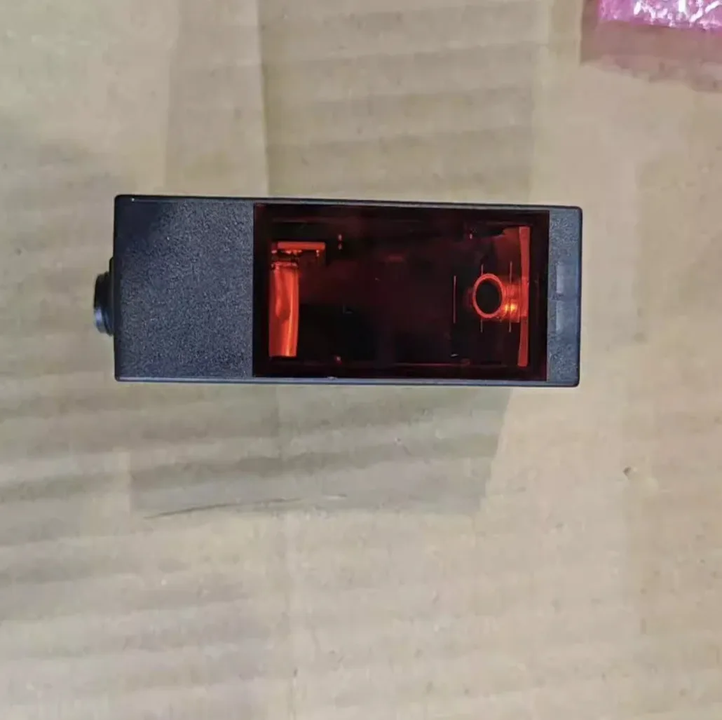 SX VDM28-15-L1-IO/73c/110/122 P+F Distance Sensor
SX VDM28-15-L1-IO/73c/110/122 P+F Distance Sensor