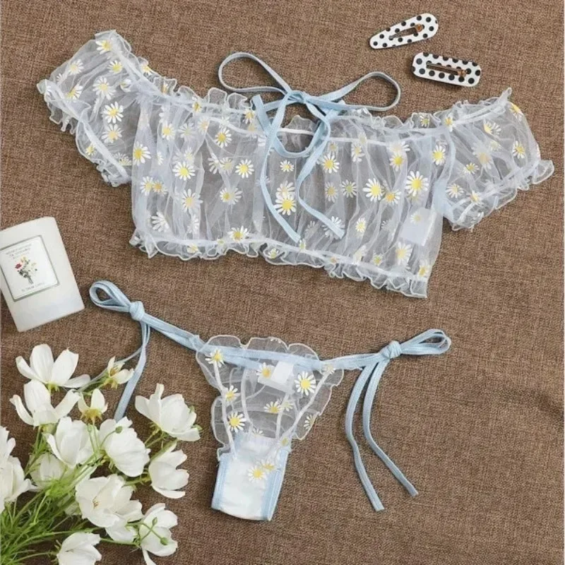 Sexy Women's Underwear Lace Floral Wire Free Lingerie Set Off-Shoulder Small Chest Bralette+Thong Beachwear Transparent Bra Set
Sexy Women's Underwear Lace Floral Wire Free Lingerie Set Off-Shoulder Small Chest Bralette+Thong Beachwear Transparent Bra Set