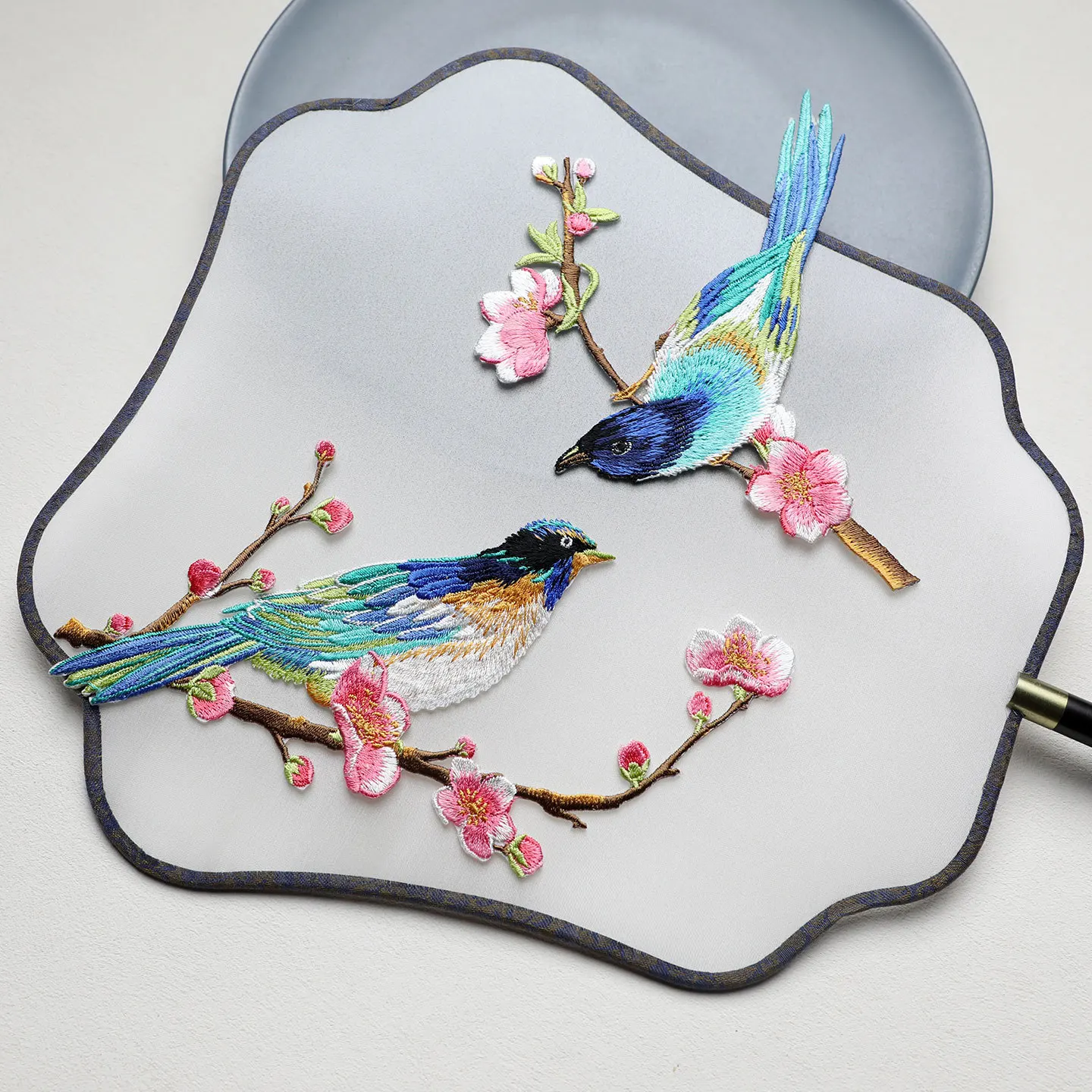 Chinese Style Iron on Plum Blossom Magpie Embroidery Hand Fan Vintage Hollow Petal Shape Silk Palace Fan Shooting Photo Prop
Chinese Style Iron on Plum Blossom Magpie Embroidery Hand Fan Vintage Hollow Petal Shape Silk Palace Fan Shooting Photo Prop