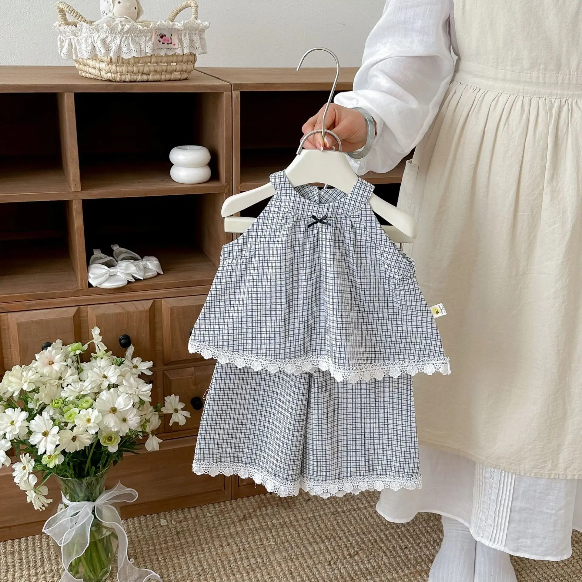 2026 Summer New Girls Sleeveless Clothes Set Baby Girl Thin Cotton Plaid Vest + Loose Wide Leg Pants 2pcs Suit Toddler Outfits
2026 Summer New Girls Sleeveless Clothes Set Baby Girl Thin Cotton Plaid Vest + Loose Wide Leg Pants 2pcs Suit Toddler Outfits