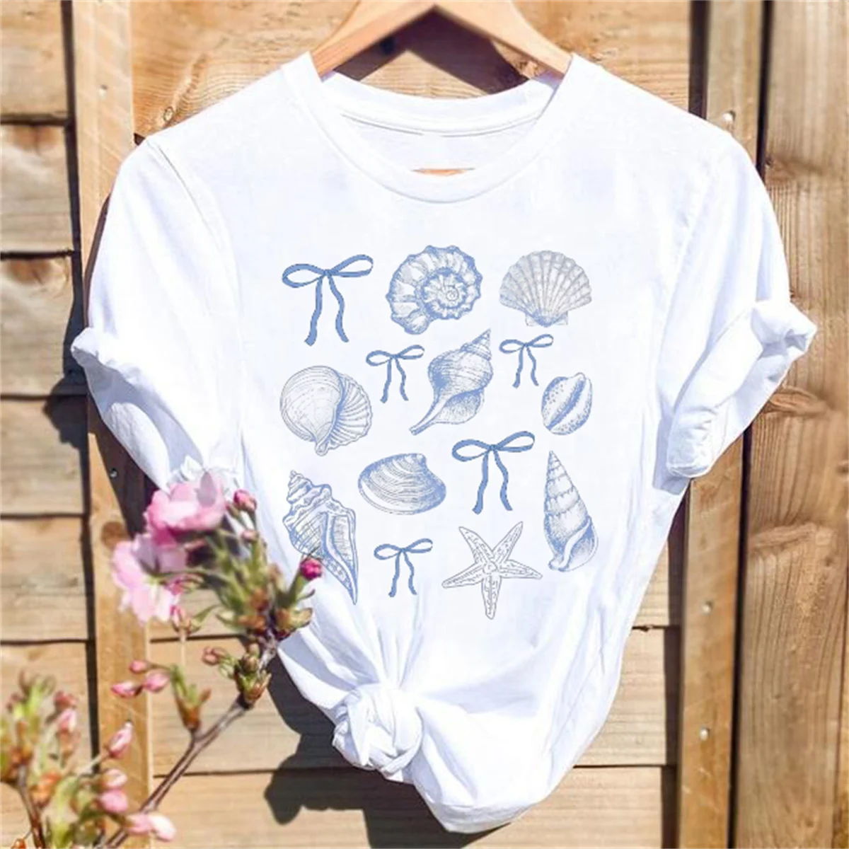 Harajuku Casual Top Women's Cute Short Sleeved Printed Polyester T-Shirt Fashion Style O-Neck Clothing Bow Pattern Fashion T-Shi
Harajuku Casual Top Women's Cute Short Sleeved Printed Polyester T-Shirt Fashion Style O-Neck Clothing Bow Pattern Fashion T-Shi