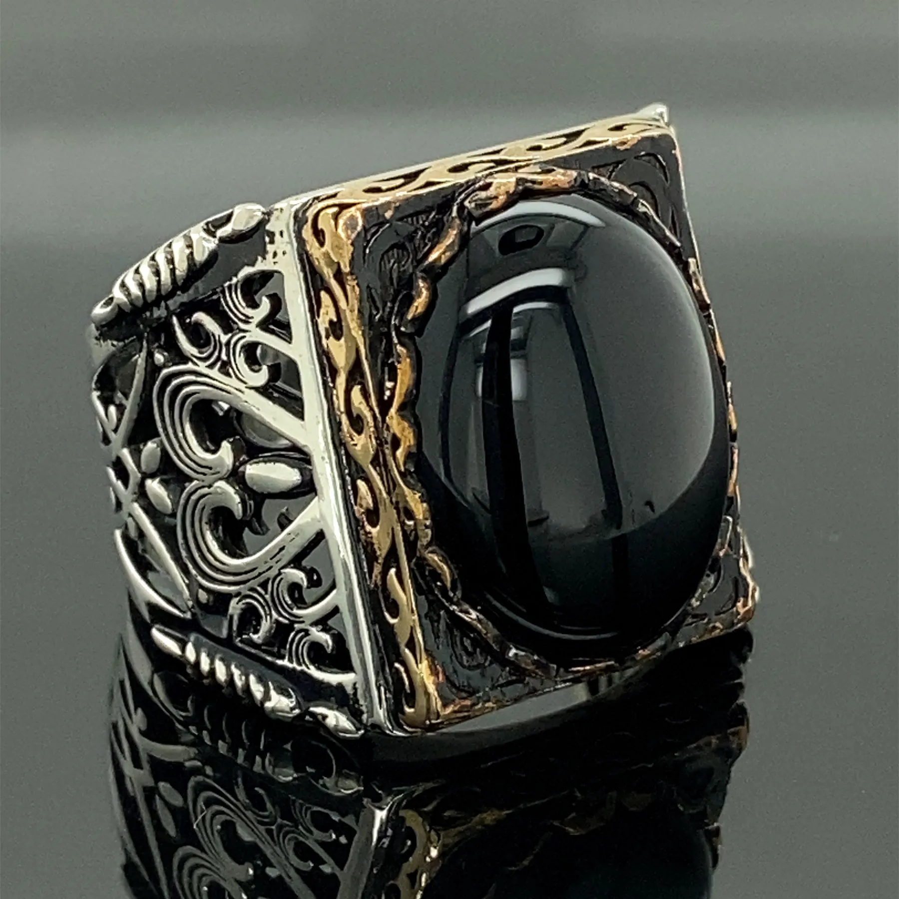 Men Handmade Ring , Onyx Stone Ring , Square Men Ring , Oval Gemstone Ring, Ottoman Jewelry
Men Handmade Ring , Onyx Stone Ring , Square Men Ring , Oval Gemstone Ring, Ottoman Jewelry
