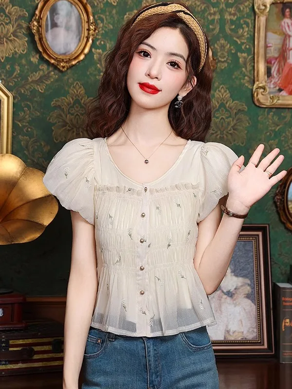 Chic Bubble Sve ort irt Women's Summer 2026 New Folded Waist Slim ort Length Polyester Fiber V-ne Top Beautiful Sm...
Chic Bubble Sve ort irt Women's Summer 2026 New Folded Waist Slim ort Length Polyester Fiber V-ne Top Beautiful Sm...