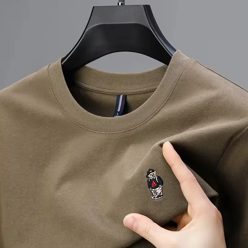 2024 High End Cotton T-shirt Men's Brand Summer New Fashion Bear Embroid Short Sleeve Round Neck Half Sleeved Men's Clothing Top
2024 High End Cotton T-shirt Men's Brand Summer New Fashion Bear Embroid Short Sleeve Round Neck Half Sleeved Men's Clothing Top