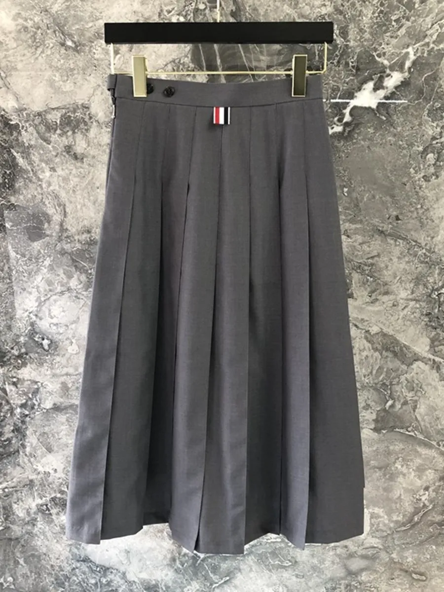 Thombraden High Waist Grey Asymmetrical Slit Midi Skirt Summer Season A-Line Shape Other Material Blend Business Casual ...
Thombraden High Waist Grey Asymmetrical Slit Midi Skirt Summer Season A-Line Shape Other Material Blend Business Casual ...
